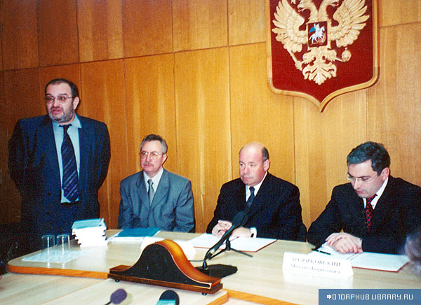 ������������ ������ ���������� ��������� � �������������� ����� ������������� �������� �� � ������������ ������������ ����������� '�������� ������' ( ��������� ������� �������� ������ '��������' �.�.���������, ������ - ��������� ������ ��������� �� �.�.�������, ������� �������� �.�.������� � ������������ ��� '�������� ������' �.�.������������)